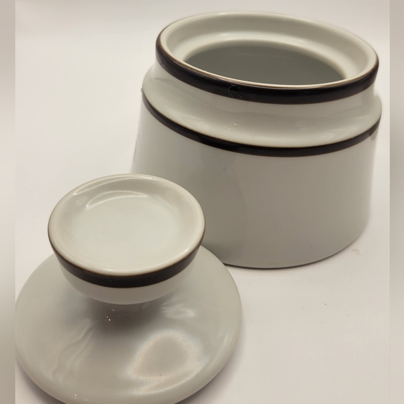 Vintage Noritake Stoneware Creamer and Sugar. - Picture 5 of 8